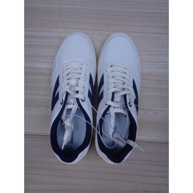 Tretorn Men's Dennis Classic White/Navy Sneaker Lowtop Shoes Mens Size 8 — image 6 of 8